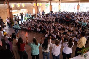 Mil 472 escuelas en Carabobo dan inicio a actividades escolares del 2025 (9)